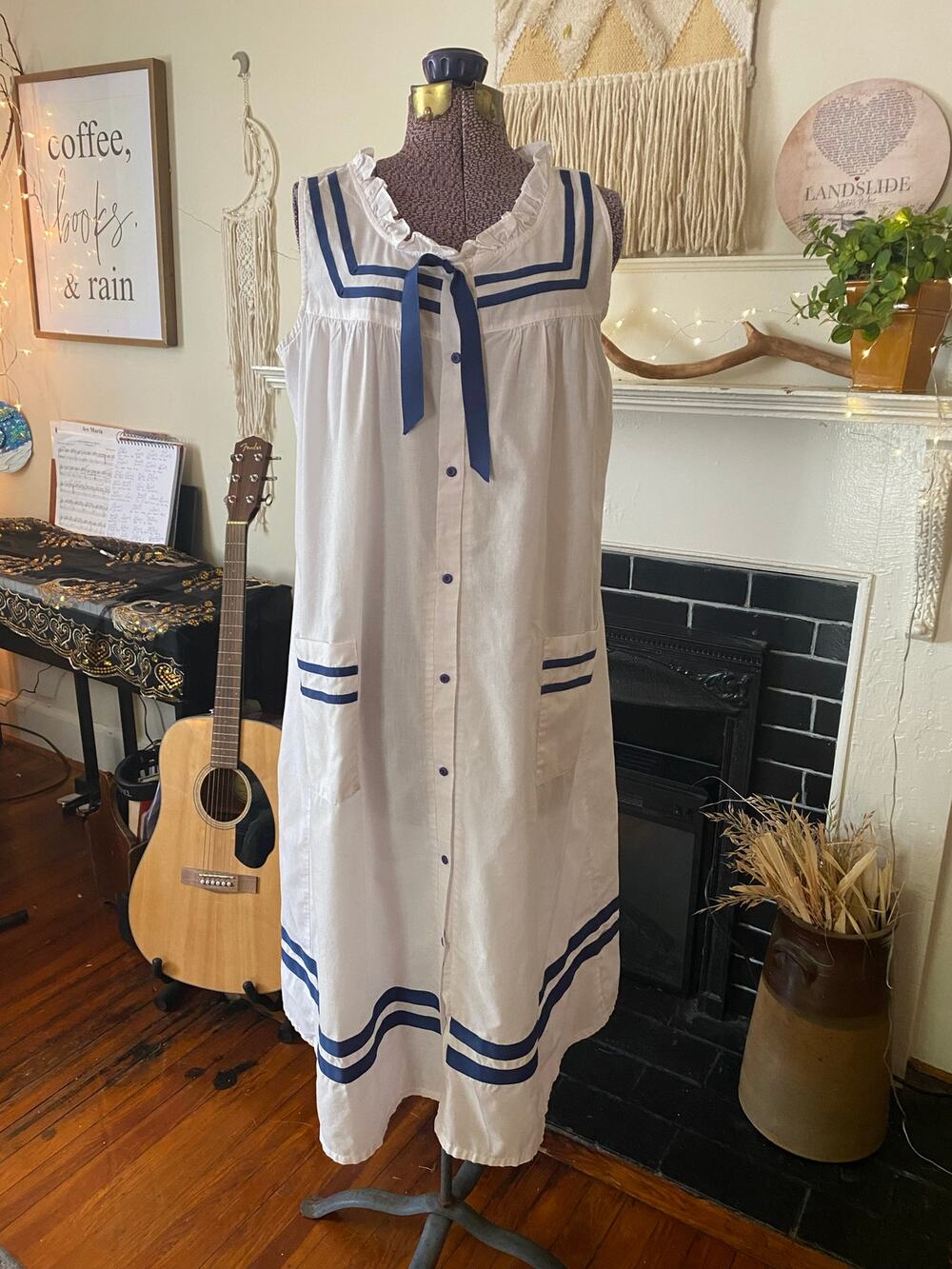 Featherbed Intimate Vintage Navy/Sailor/Nautical Nightgown Size Large